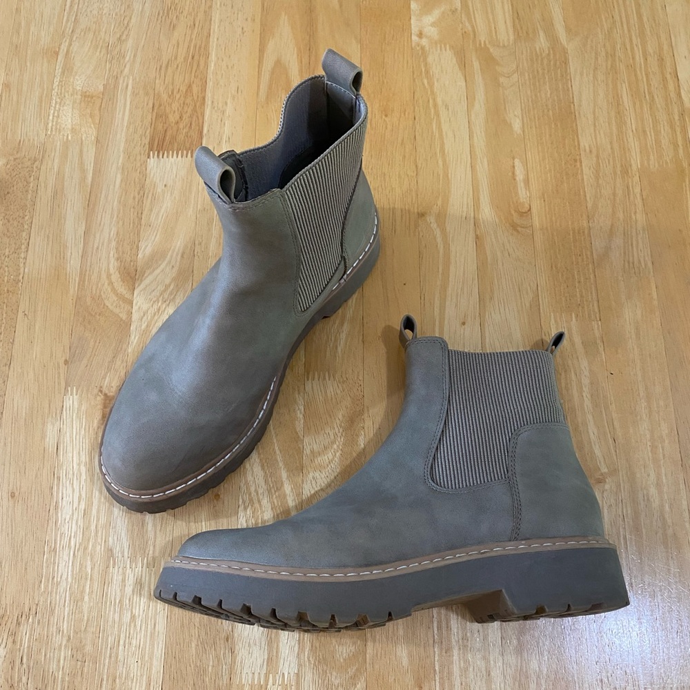 DV by Dolce Vita Stone Gray Ankle Boots